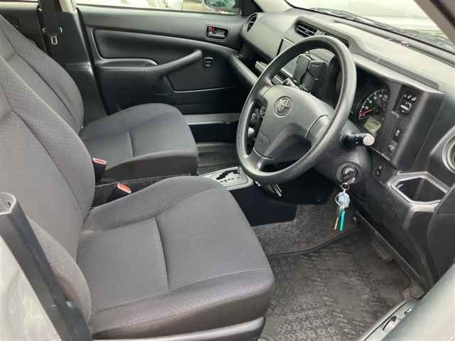 2020 Toyota Probox GL auction photo 7