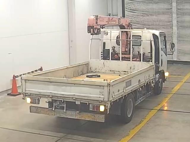 2010 Isuzu Elf With crane auction photo 2