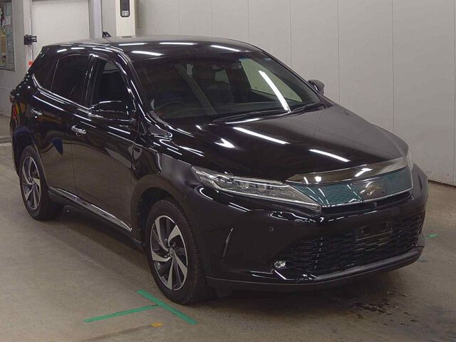 2019 Toyota Harrier Prometa Andreza P Japan auction vehicle