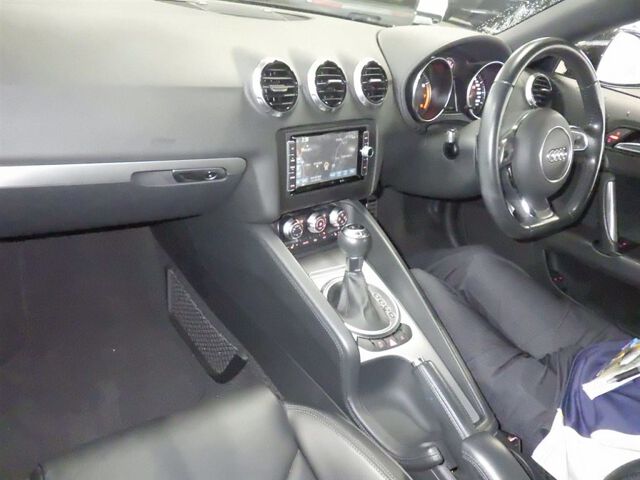 2015 Audi TTクーペ 1.8TFSI auction photo 3