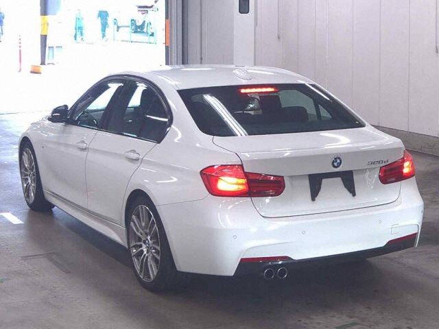 2018 BMW 3 Series 320D Mスポーツ auction photo 2