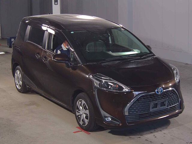 Japan Auction Vehicles 8 2021 Toyota Sienta HV Fanbase G Cuero auction photo