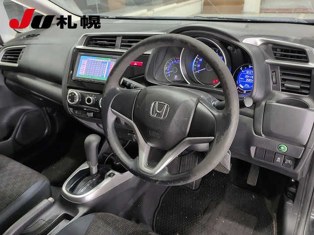 2016 Honda Fit 4WD 13G auction photo 3