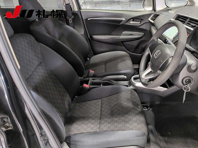 2016 Honda Fit 4WD 13G auction photo 5