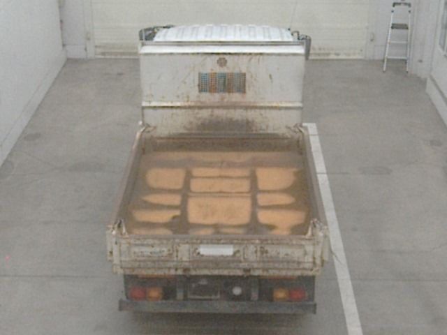 2007 Mitsubishi Fuso Fighter ダンプ auction photo 3