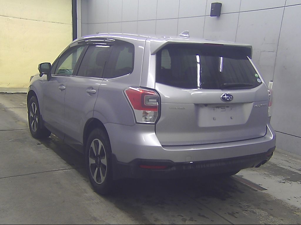 2015 Subaru Forester 2.0i-L EyeSight auction photo 5