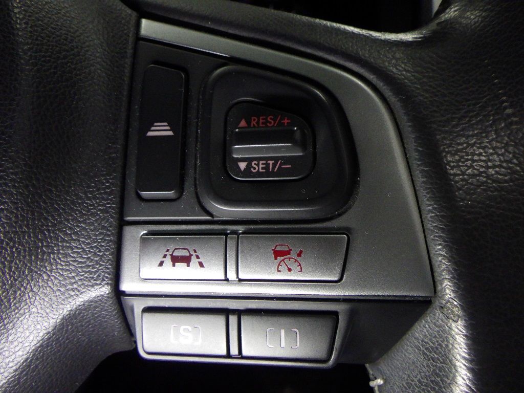 2015 Subaru Forester 2.0i-L EyeSight auction photo 10