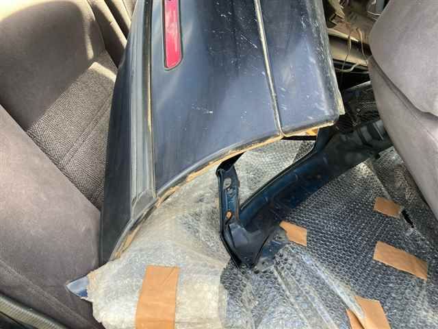 1991 Isuzu ジェミニセダン auction photo 8
