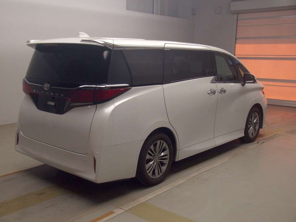 2023 Toyota Alphard Z auction photo 2