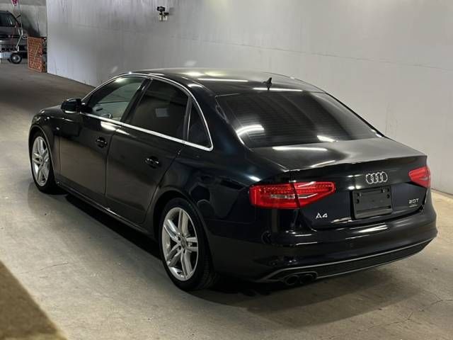 2013 Audi A4 2.0TFSI Sラインパッケージ auction photo 3