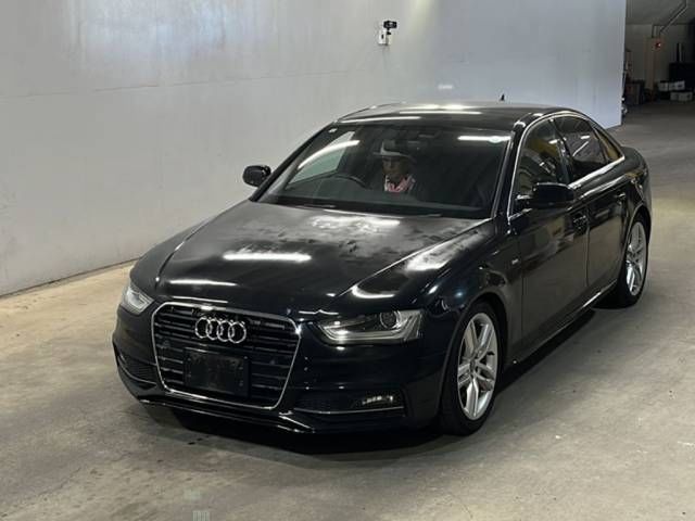 2013 Audi A4 2.0TFSI Sラインパッケージ Japan auction vehicle