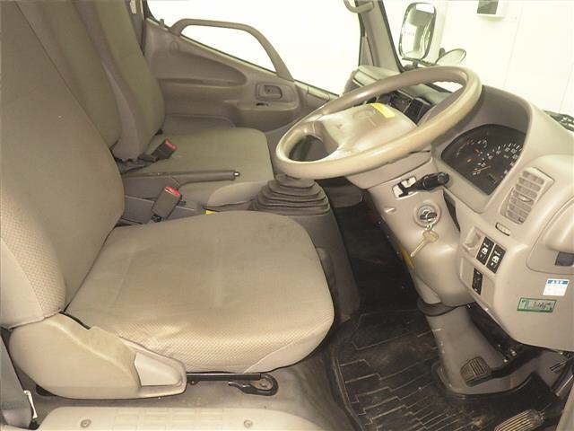 2010 Toyota Dyna 4WD Wキャブ PG auction photo 5