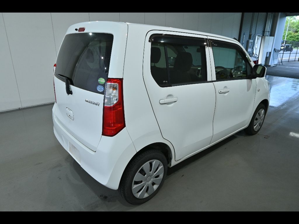 2014 Suzuki Wagon R FX-E auction photo 2