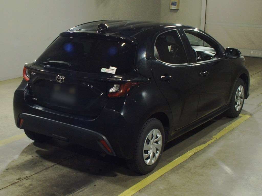 2022 Toyota Yaris G 4WD auction photo 2