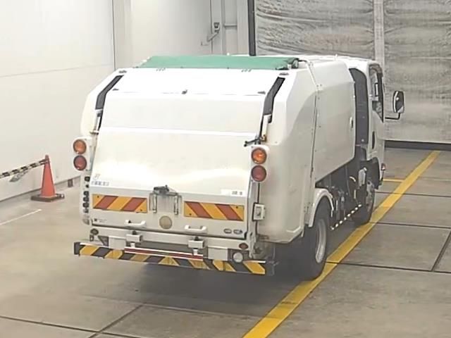 2019 Isuzu Elf Garbage truck auction photo 2