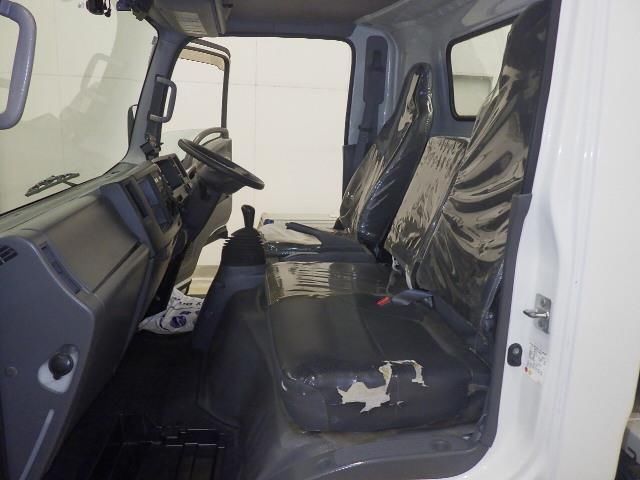 2019 Isuzu Elf Garbage truck auction photo 8