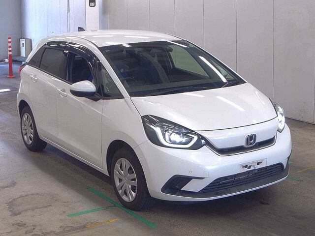 Japan Auction Vehicles 8 2020 Honda Fit EHEVホーム 4WD auction photo
