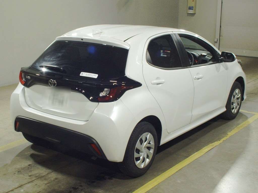 2024 Toyota Yaris X Navi Ready Package 4WD auction photo 2