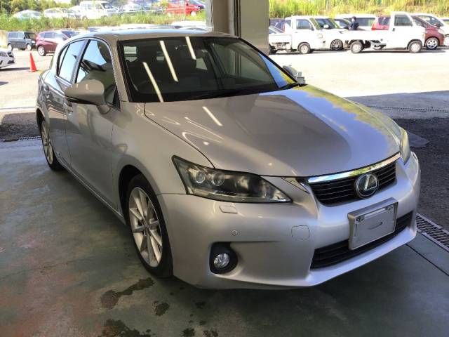 2011 Lexus CT CT200h バージョンL auction photo 2