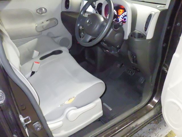 2010 Nissan Cube auction photo 3