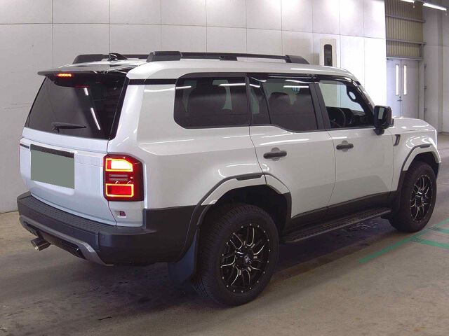 2024 Toyota Land Cruiser 250 VX First Edition 4WD auction photo 5