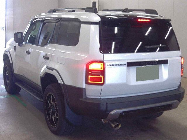 2024 Toyota Land Cruiser 250 VX First Edition 4WD auction photo 2