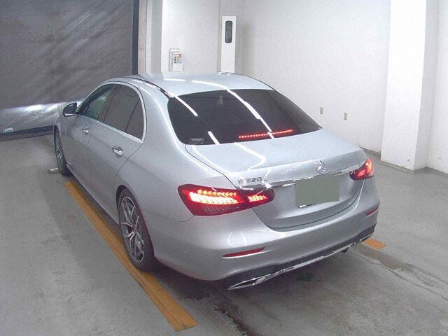 2022 Mercedes-Benz E-Class E220D Sport auction photo 2