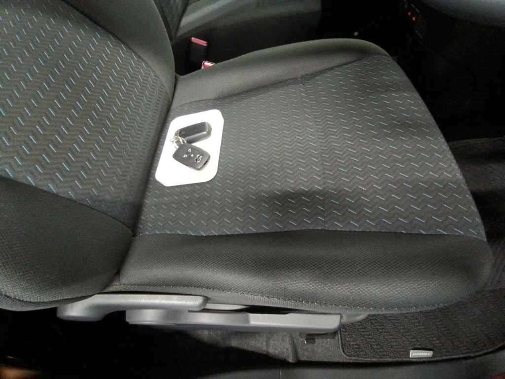 2025 Toyota Roomy カスタムG auction photo 10