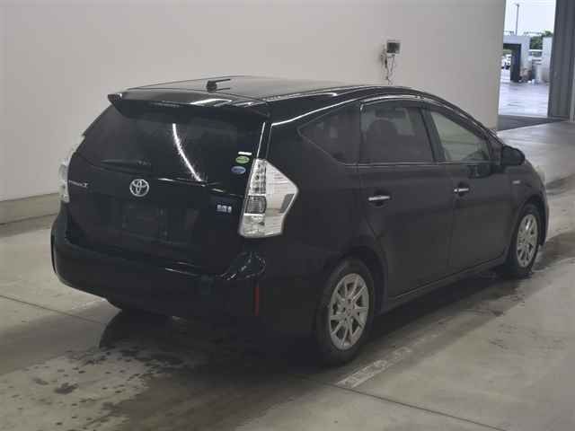 2015 Toyota Prius Alpha S-Tune Black auction photo 5