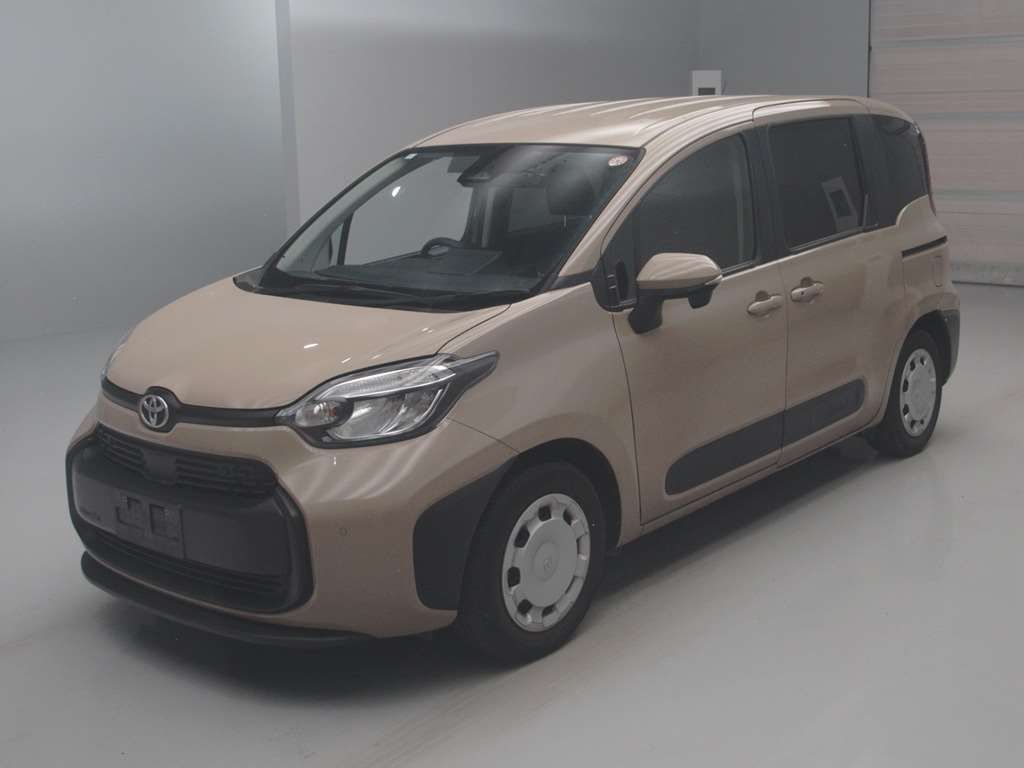 2023 Toyota Sienta Hybrid G Japan auction vehicle