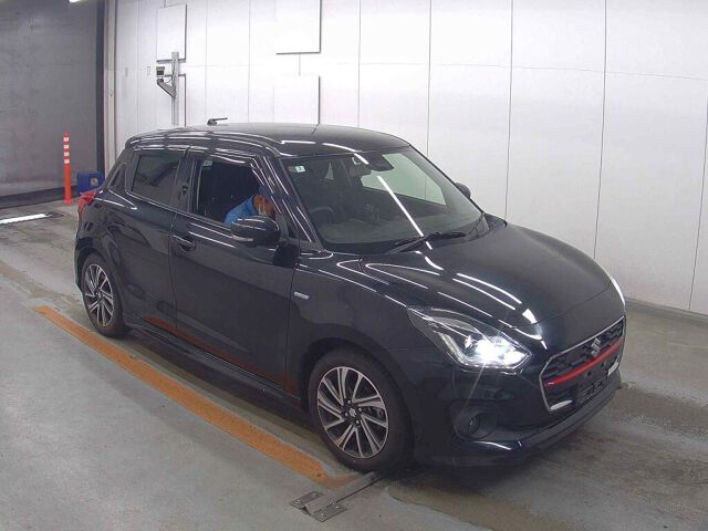 Japan Auction Vehicles 8 2022 Suzuki Swift ハイブリッドRS auction photo
