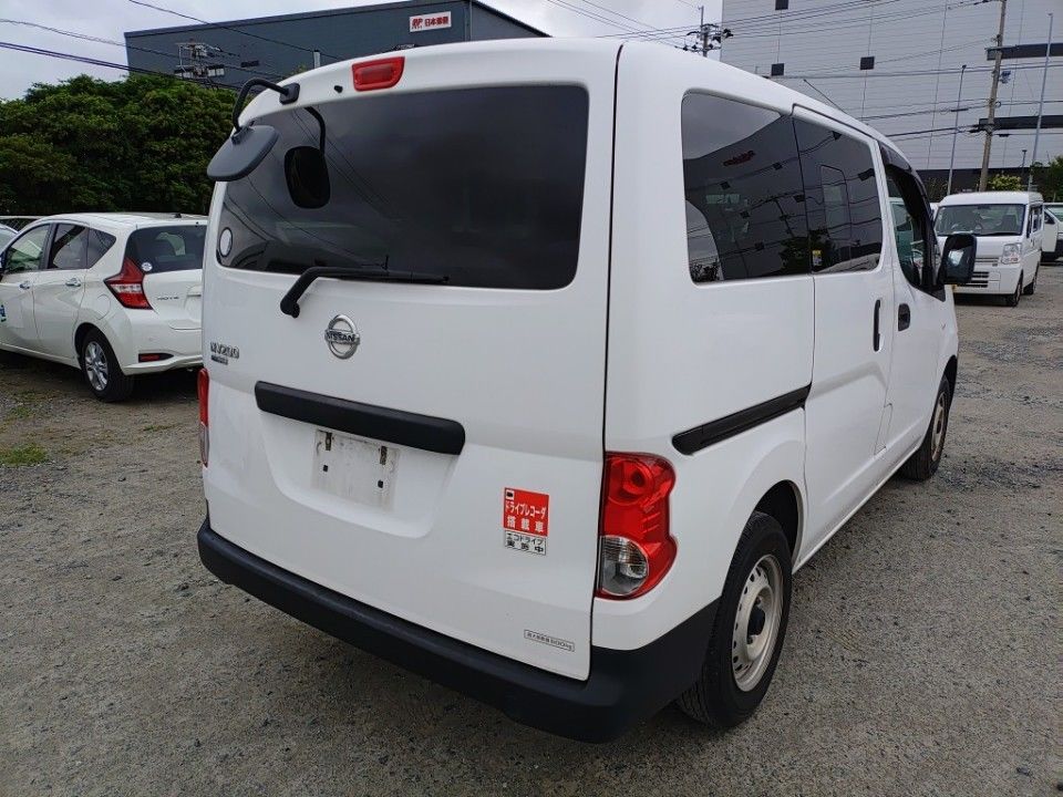 2021 Nissan NV200 Vanette auction photo 2