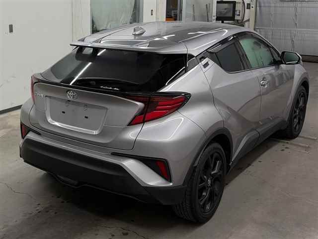 2023 Toyota C-HR G-T Mode Nero Safety Plus 3 auction photo 5