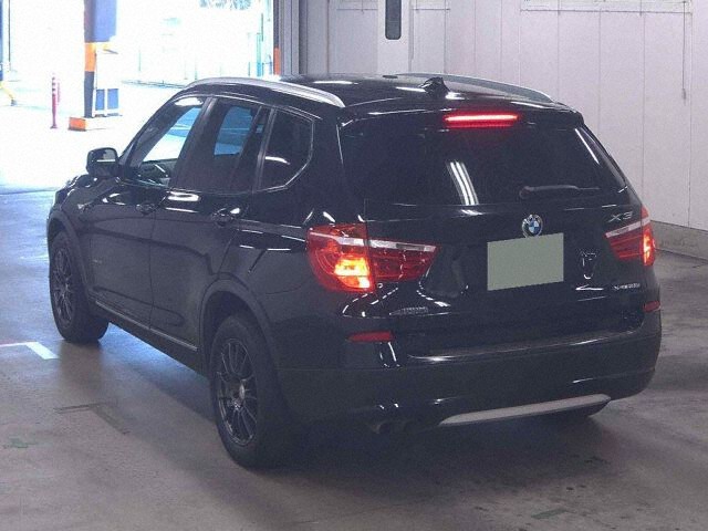 2011 BMW X3 XDRIV28IハイライP 4WD auction photo 2