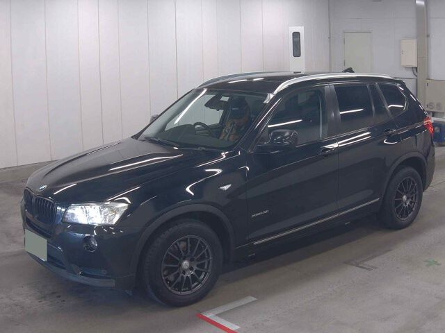2011 BMW X3 XDRIV28IハイライP 4WD auction photo 4