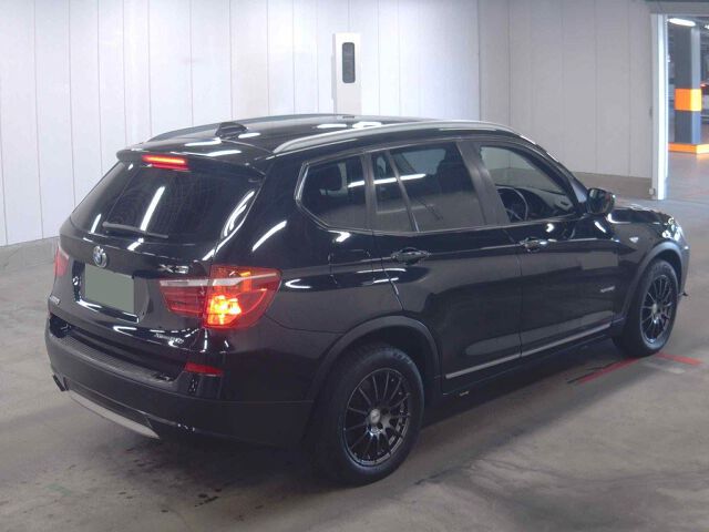 2011 BMW X3 XDRIV28IハイライP 4WD auction photo 5