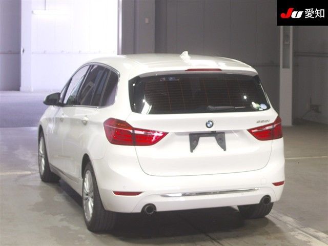 2015 BMW 2シリーズ Gツアラー 220i ラグジュアリー auction photo 2