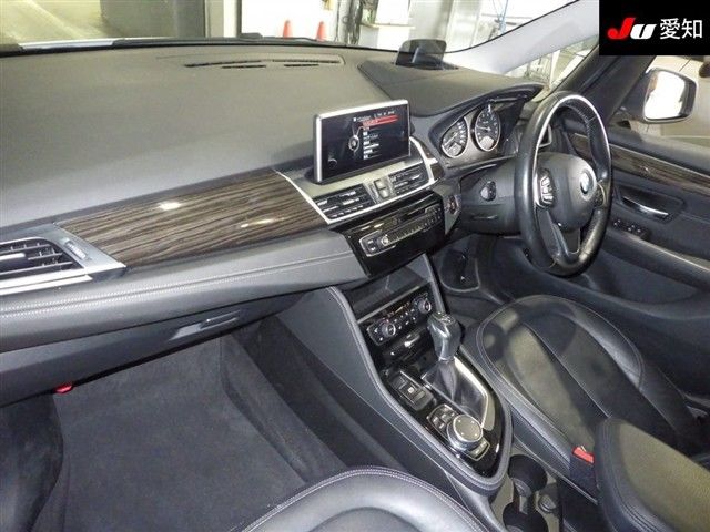 2015 BMW 2シリーズ Gツアラー 220i ラグジュアリー auction photo 3