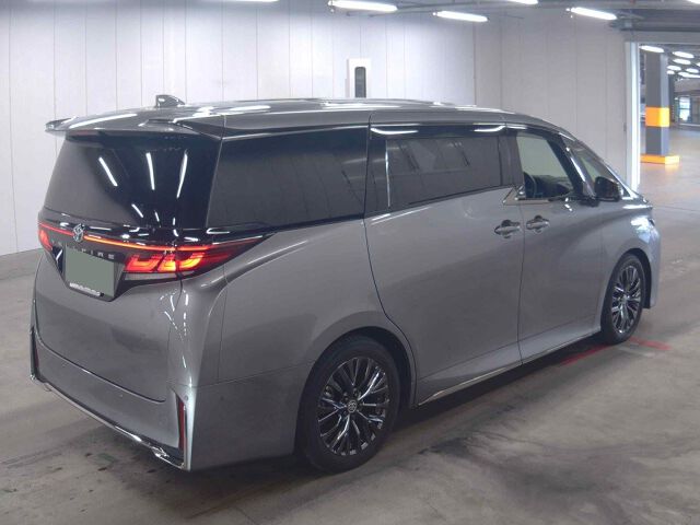 2025 Toyota Vellfire Z Premier auction photo 5