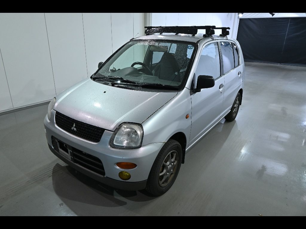 2010 Mitsubishi ミニカ バン 5D 4WD ライラ auction photo 4
