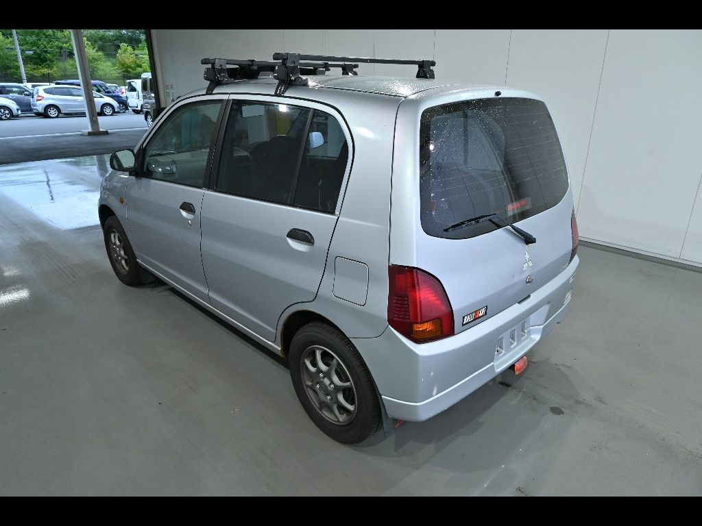 2010 Mitsubishi ミニカ バン 5D 4WD ライラ auction photo 5
