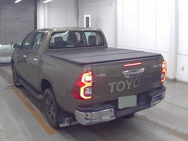 2023 Toyota Hilux Z 4WD auction photo 2