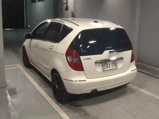 2010 Mercedes-Benz A-Class A180 auction photo 2