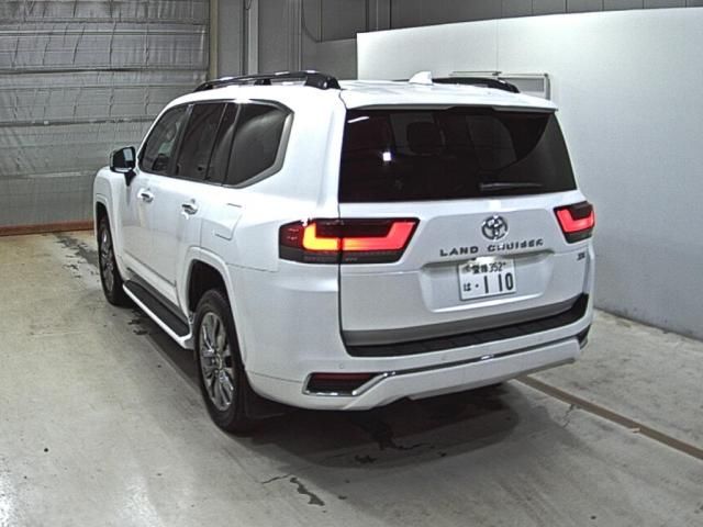 2025 Toyota Land Cruiser ZX auction photo 2