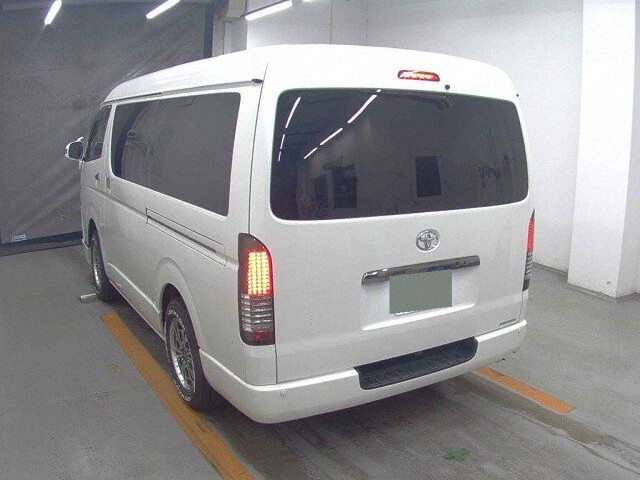 2018 Toyota Hiace L Super GL Dark 4WD auction photo 2