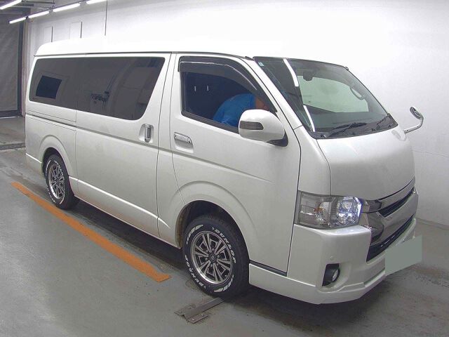 2018 Toyota Hiace L Super GL Dark 4WD Japan auction vehicle