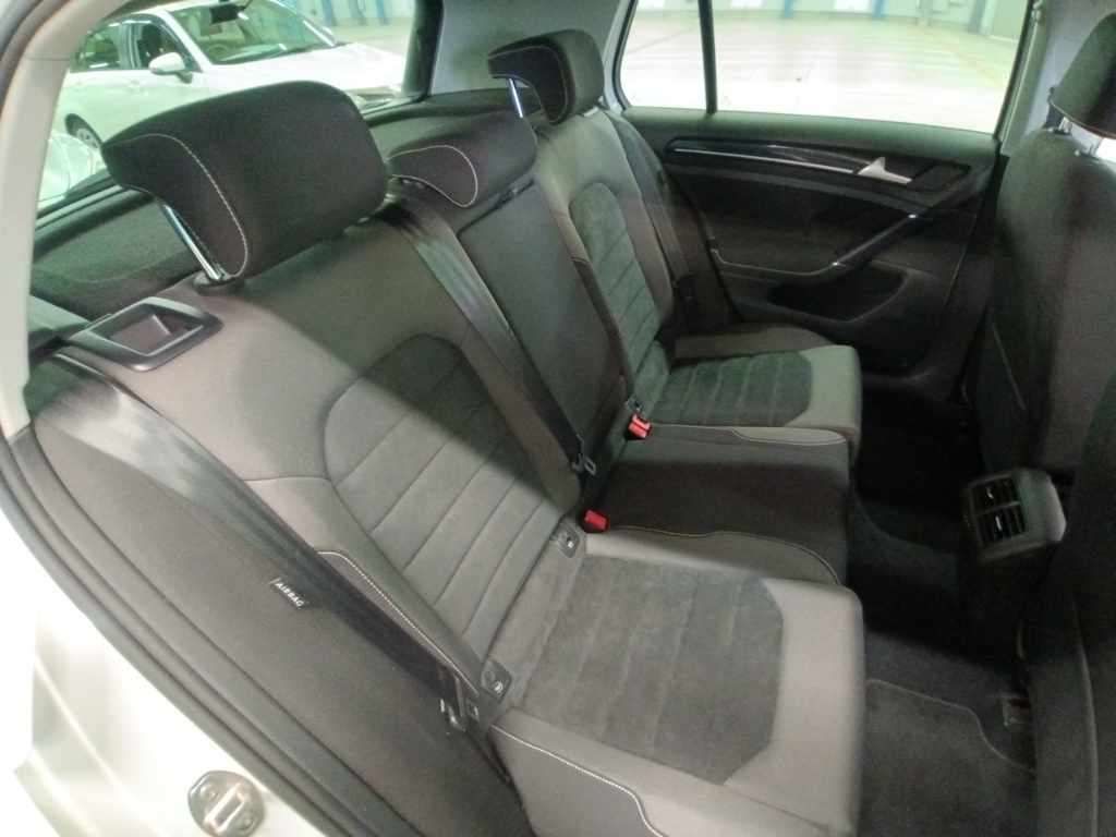 2016 Volkswagen VW ゴルフ TSIハイラインブルーモーション auction photo 12