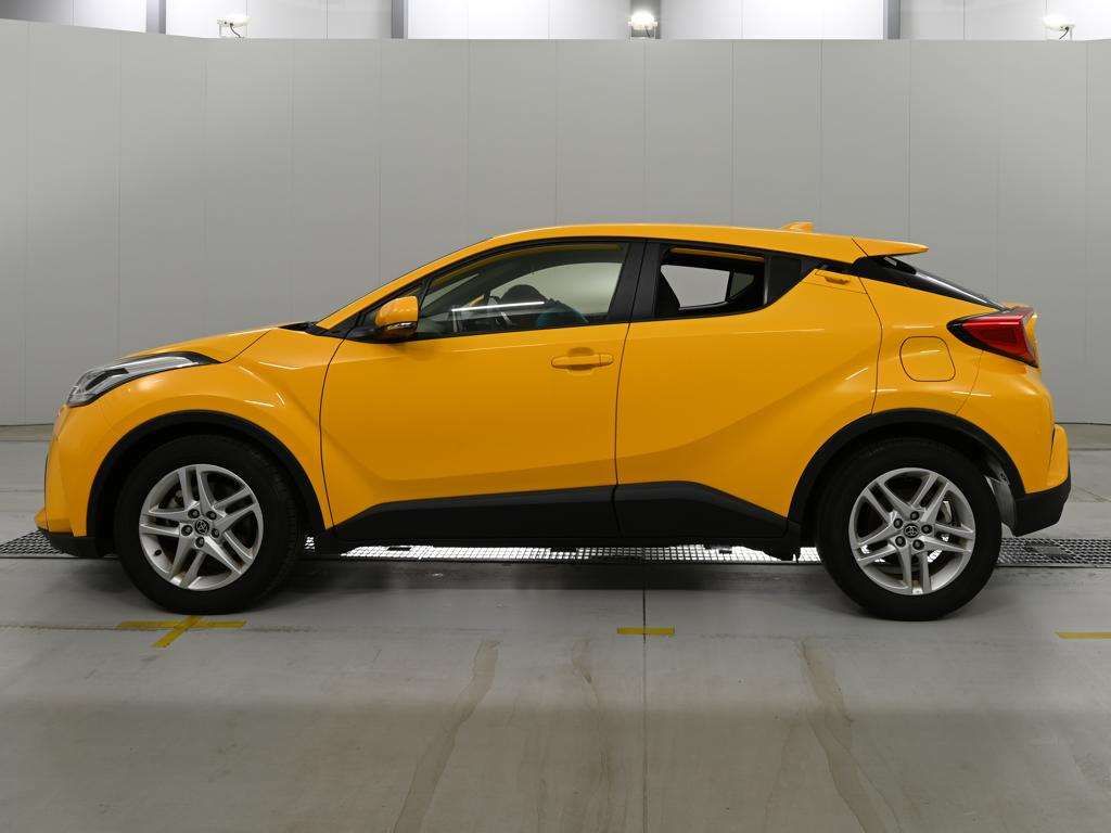2022 Toyota C-HR S auction photo 4