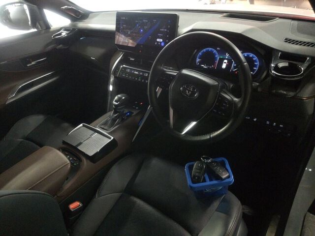 2024 Toyota Harrier Z Leather Package auction photo 3