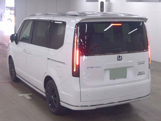 2026 Honda Stepwgn EHEV PL Black E auction photo 2